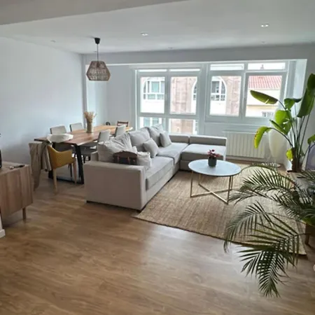 Mafaus Con Parking Privado A 500m Playa De Riazor Apartamento *